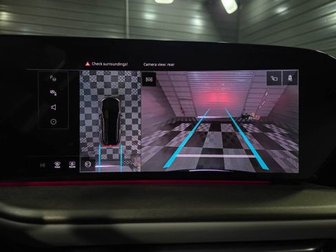 Used 2025 Audi Q5 Prestige image 32