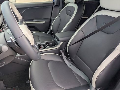 Certified 2025 Kia K4 GT-Line w/ GT-Line Premium Package FWD image 25