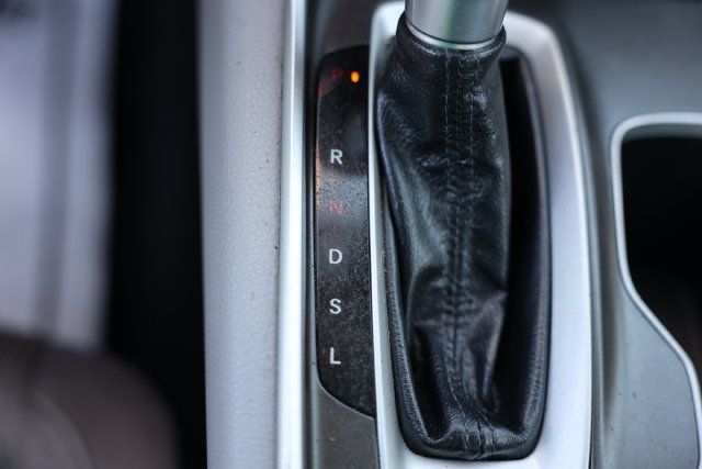 Used 2018 Honda Accord EX image 29