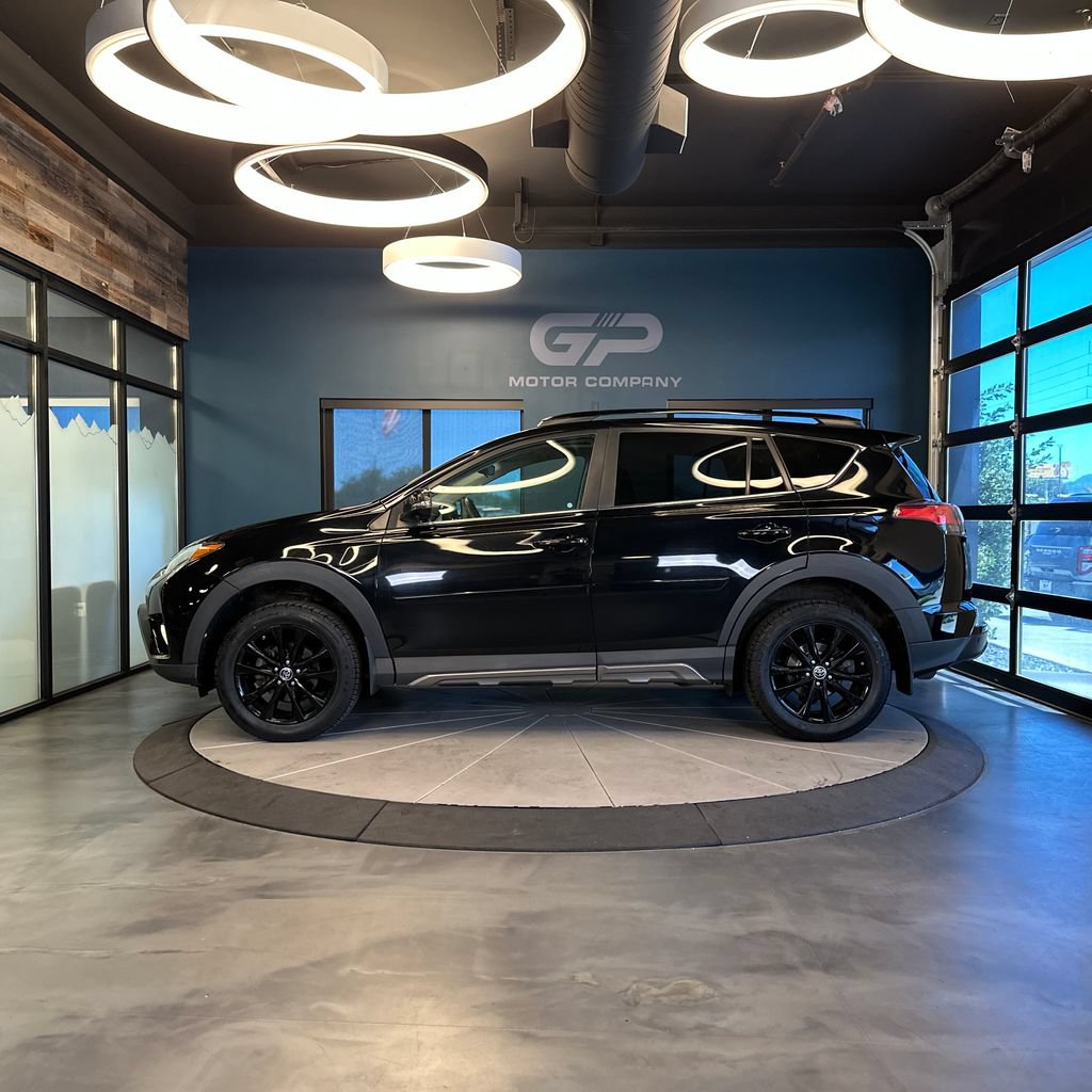 Used 2018 Toyota RAV4 Adventure AWD/4WD image 6