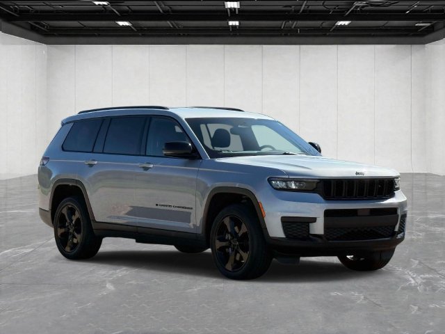Used 2023 Jeep Grand Cherokee L Laredo AWD/4WD image 7