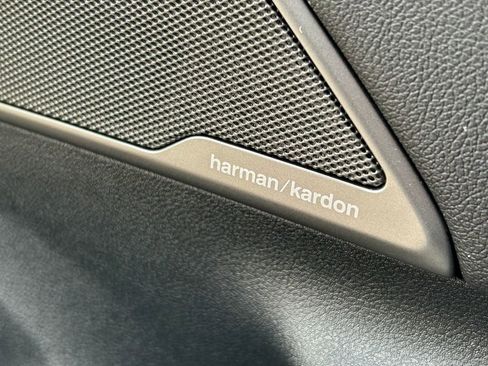 Used 2021 BMW 540i w/ Premium Package image 30