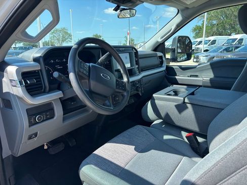 Used 2025 Ford F250 XLT w/ FX4 Off-Road Package AWD/4WD image 6