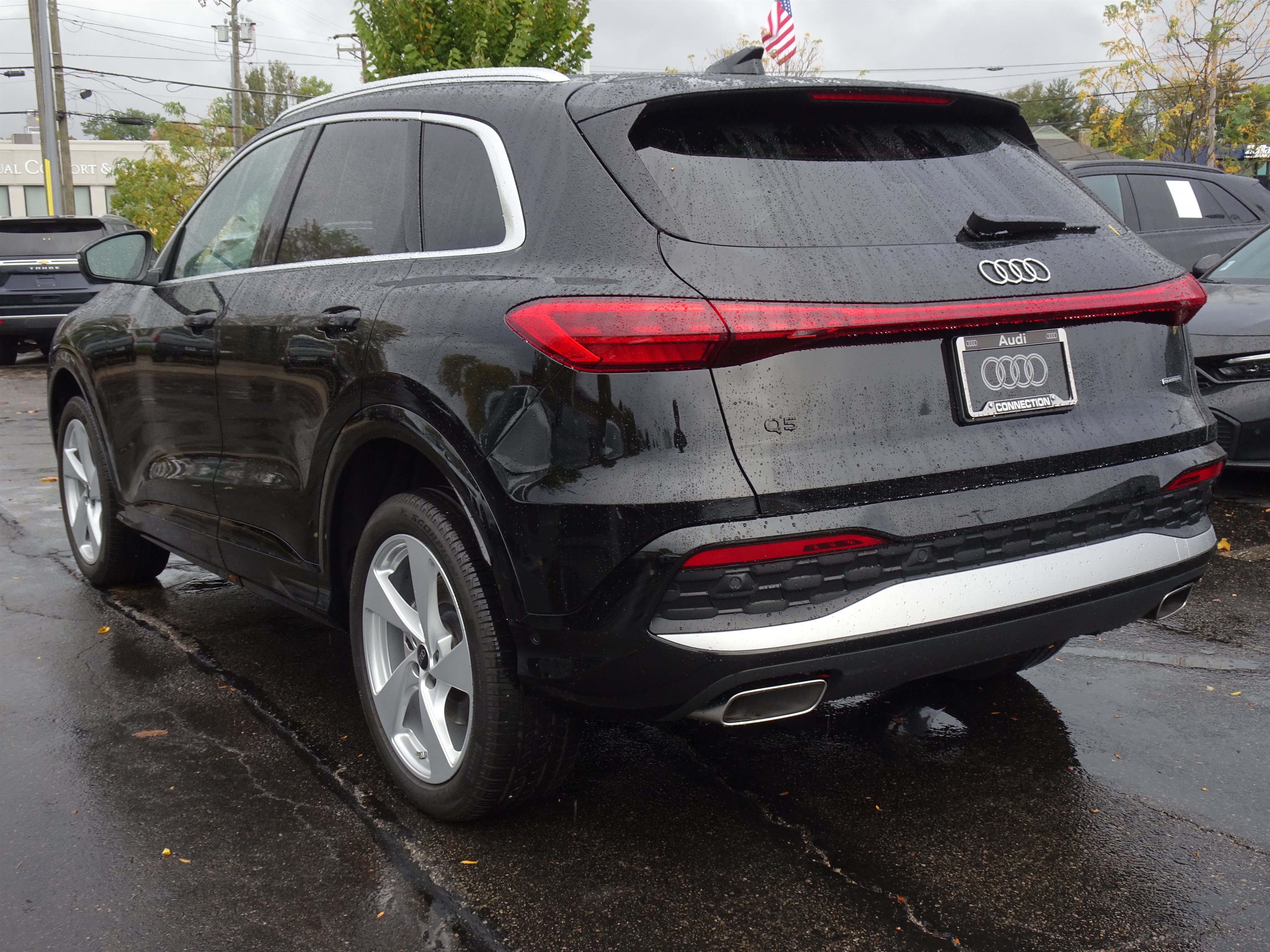 Used 2025 Audi Q5 Premium Plus AWD/4WD image 3