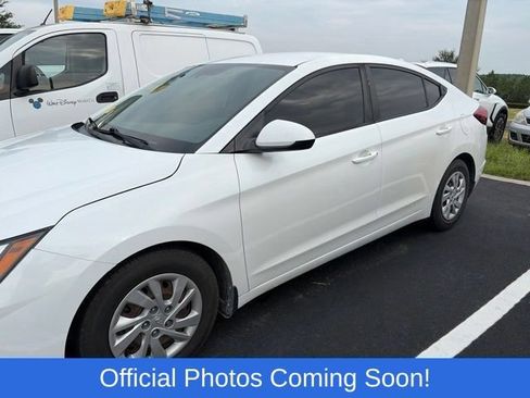 Used 2020 Hyundai Elantra SE w/ Cargo Package (C1) FWD image 4