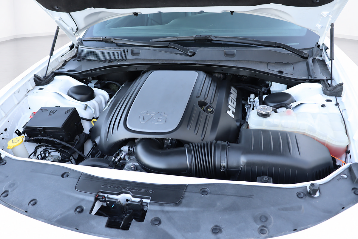 Used 2018 Dodge Charger R/T w/ Plus Group RWD image 42