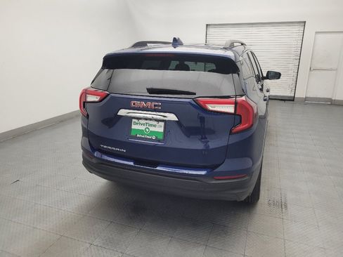 Used 2023 GMC Terrain SLE w/ Driver Convenience Package FWD image 7