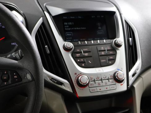 Used 2017 GMC Terrain SLE FWD image 19