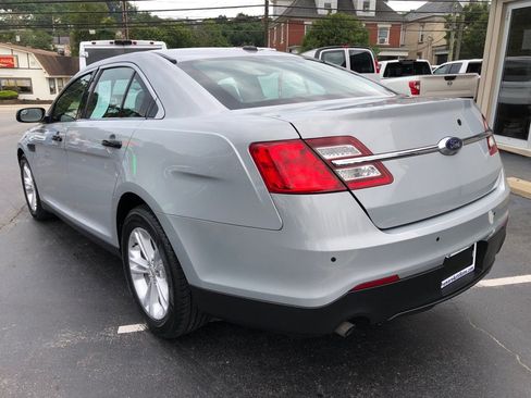Used 2018 Ford Taurus Police Interceptor FWD image 4