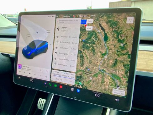 Used 2021 Tesla Model Y Performance image 41