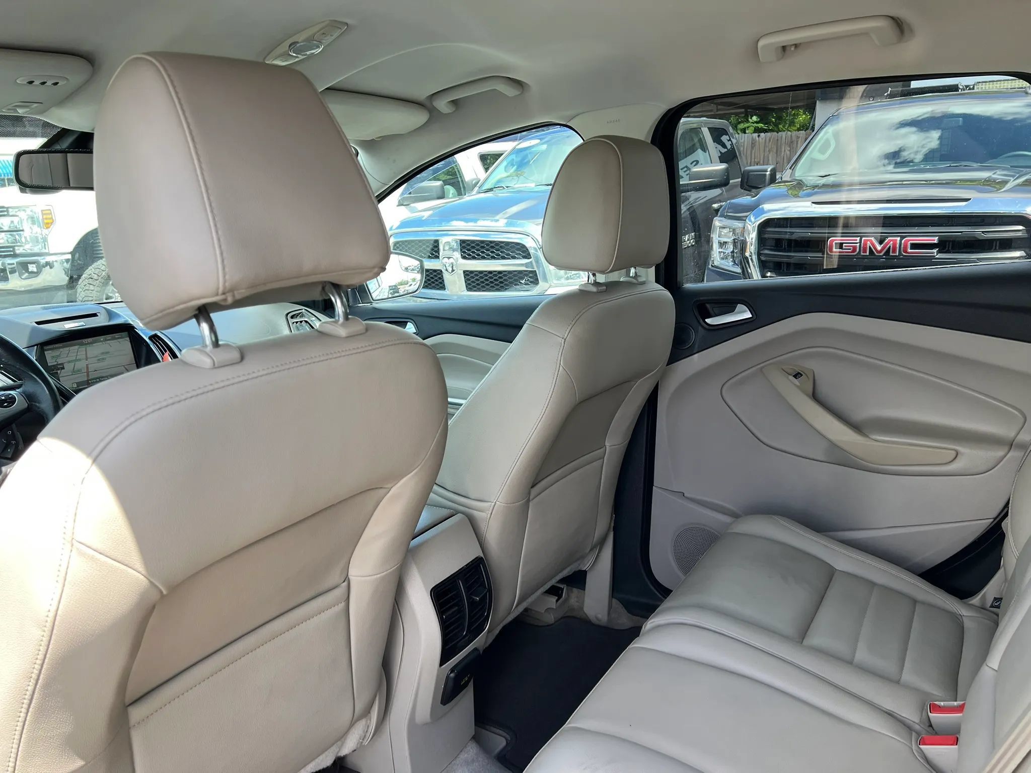 Used 2014 Ford Escape Titanium FWD image 10