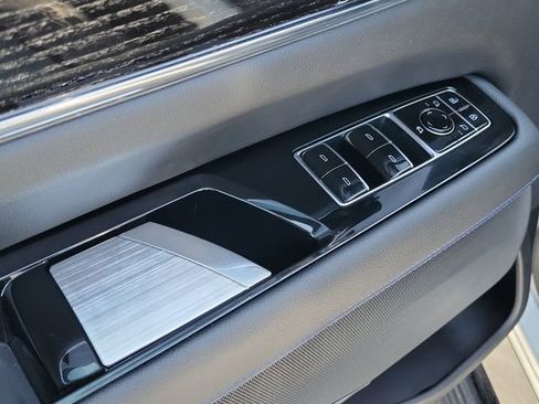 Used 2025 Cadillac Escalade IQ Luxury 1 w/ Smart Trailering package image 23