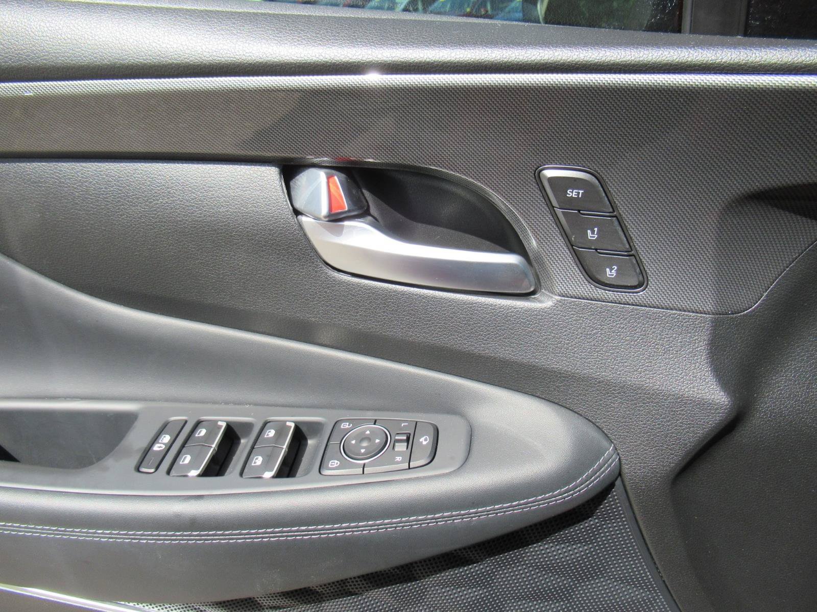 Used 2023 Hyundai Santa Fe Limited FWD image 22