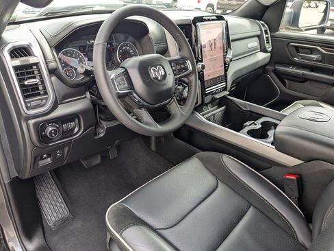 Used 2025 RAM 1500 Laramie w/ Sport Appearance Package AWD/4WD image 17
