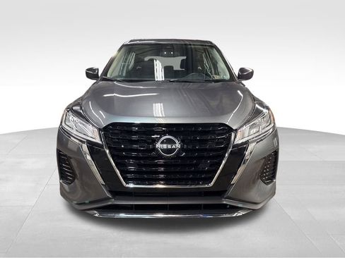 Certified 2025 Nissan Kicks Play S image 37