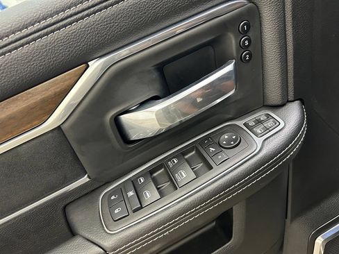 Used 2024 RAM 2500 Laramie AWD/4WD image 20