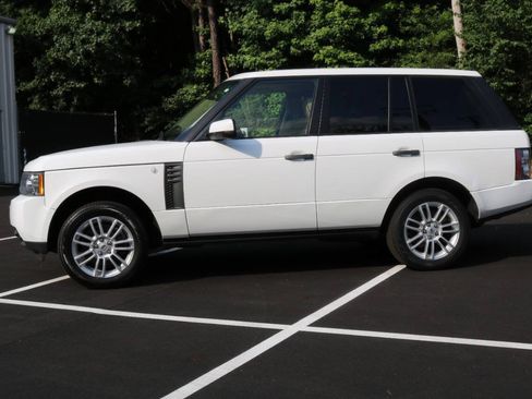 Used 2011 Land Rover Range Rover HSE AWD/4WD image 16