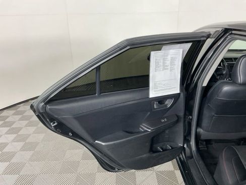 Used 2017 Toyota Camry SE FWD image 23