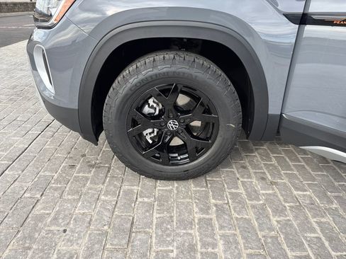 New 2026 Volkswagen Atlas Peak Edition AWD/4WD image 26