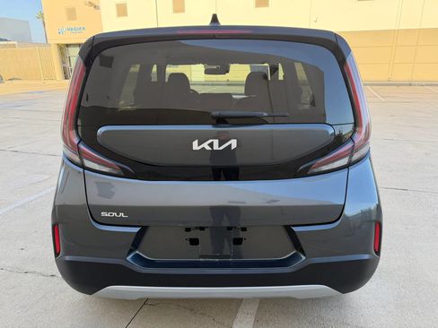 Used 2023 Kia Soul LX w/ Option Group 015 FWD image 6