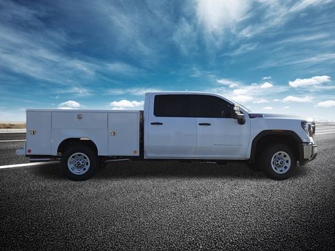 New 2026 GMC Sierra 3500 Pro w/ Convenience Package image 20