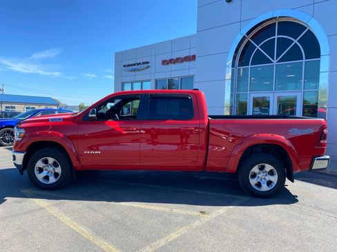 Used 2021 RAM 1500 Big Horn AWD/4WD image 2
