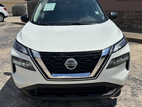 Used 2021 Nissan Rogue S FWD image 3