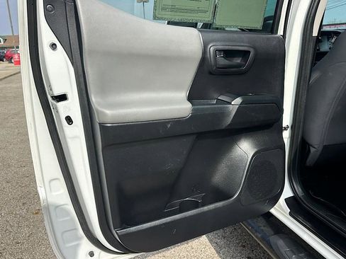 Certified 2021 Toyota Tacoma SR image 21