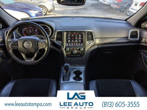 Used 2018 Jeep Grand Cherokee Laredo image 15