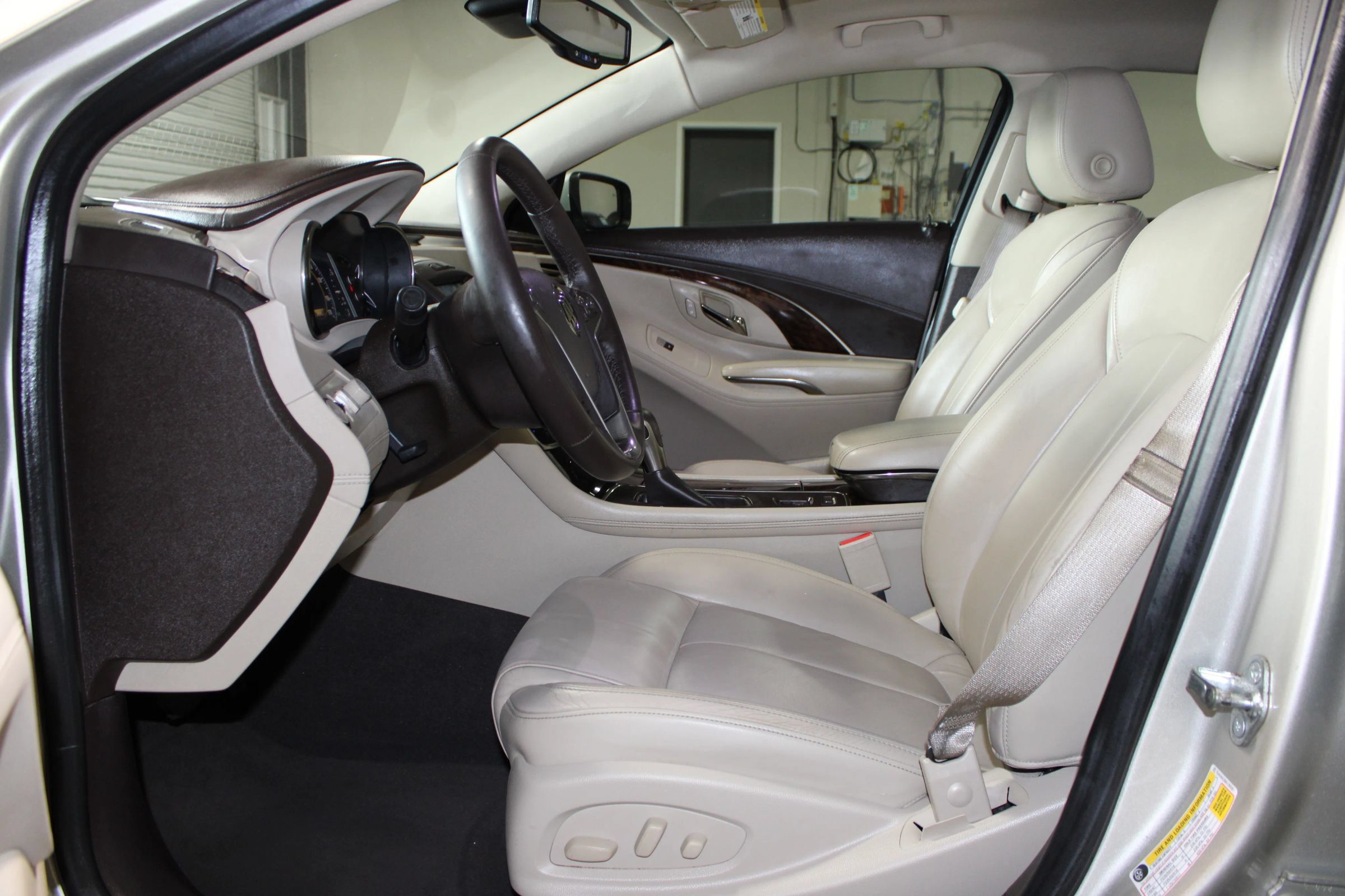 Used 2016 Buick LaCrosse Sport Touring w/ Experience Buick Package FWD image 8