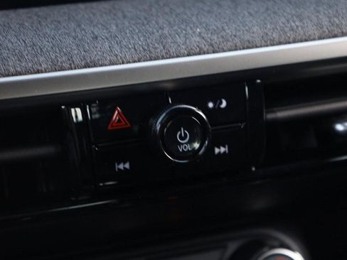 New 2026 Nissan Kicks S image 13