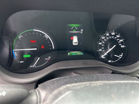 Used 2024 Toyota Sienna XLE image 10