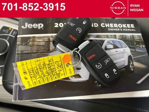 Used 2021 Jeep Grand Cherokee Summit image 16