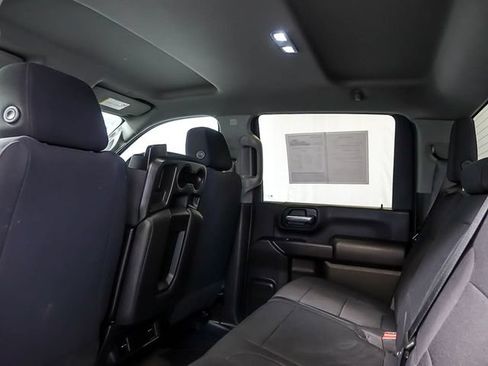 Certified 2022 Chevrolet Silverado 2500 Custom w/ Custom Value Package AWD/4WD image 15
