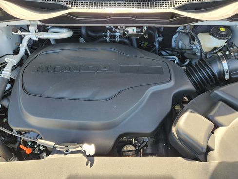 New 2026 Honda Odyssey Touring image 37