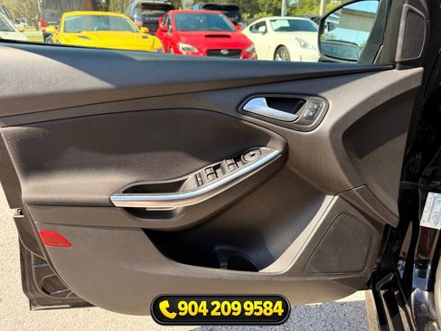 Used 2018 Ford Focus ST w/ Equipment Group 401A FWD image 20