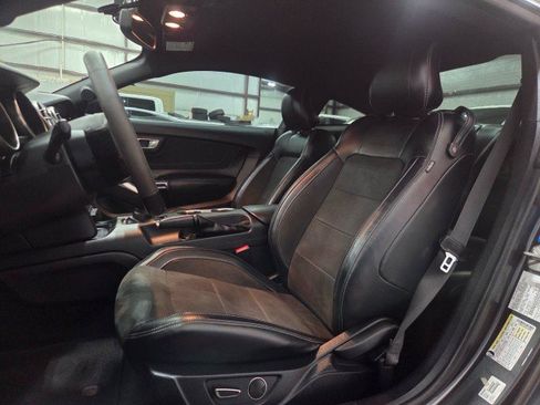 Used 2016 Ford Mustang Shelby GT350 w/ Technology Package RWD image 65