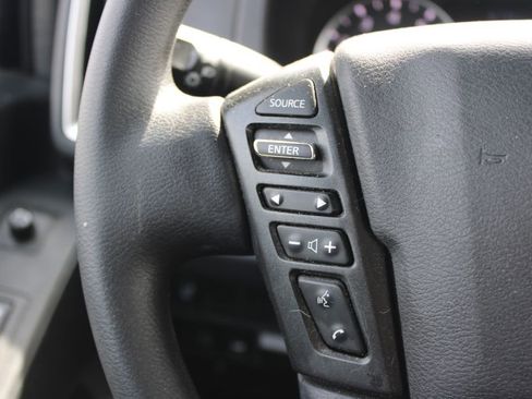 Used 2025 Nissan Frontier SV image 19