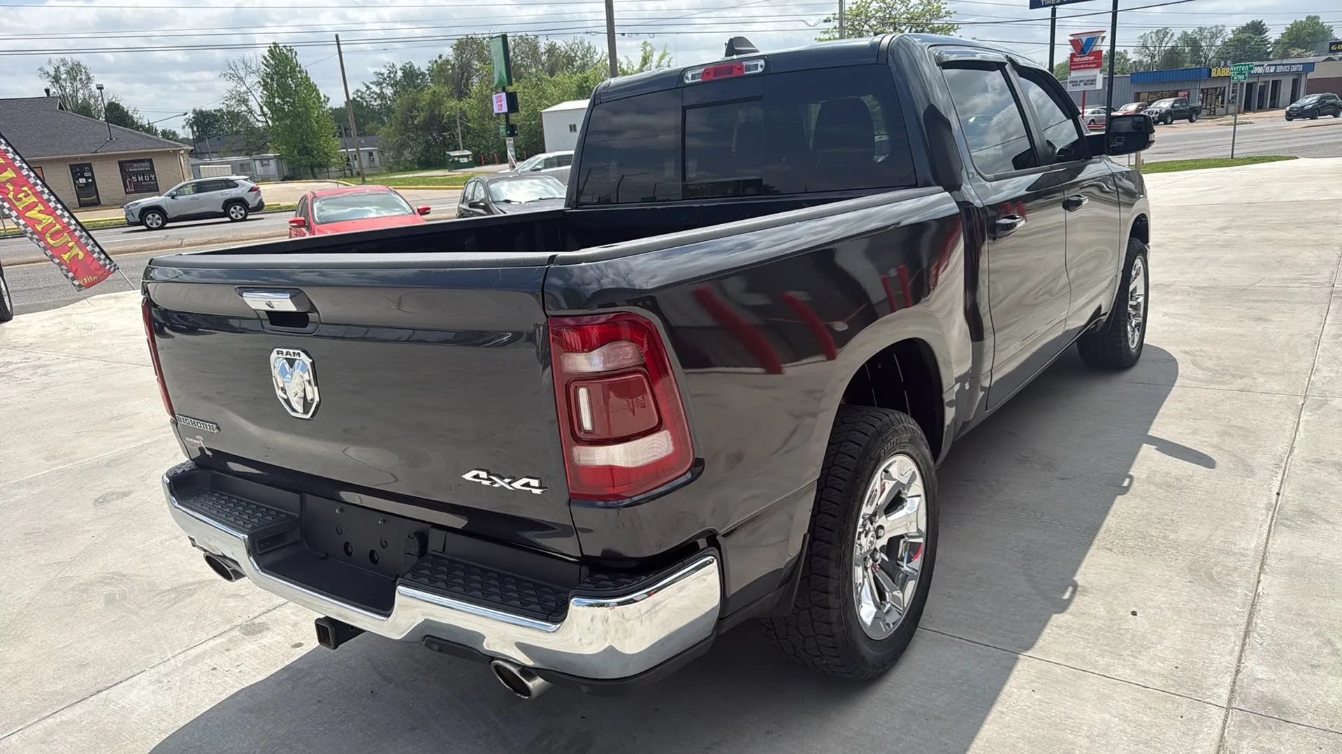 Used 2019 RAM 1500 Big Horn AWD/4WD image 4