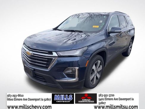 Used 2023 Chevrolet Traverse LT w/ LT Premium Package image 1