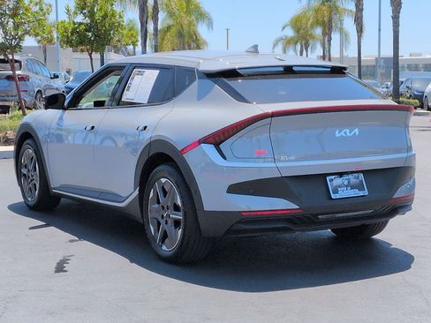 Used 2025 Kia EV6 Light w/ Light LR Technology Package RWD image 8