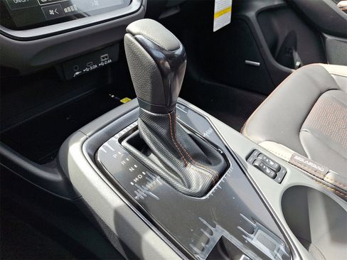 New 2025 Subaru Crosstrek 2.5i Limited w/ Crosstrek Mirror Package image 11