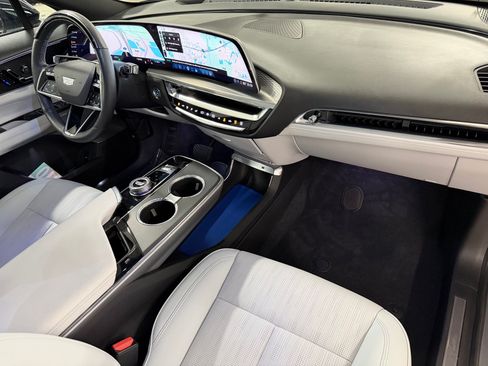 Certified 2024 Cadillac Lyriq Luxury RWD image 49