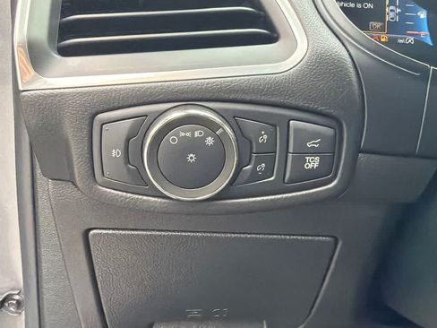 Used 2022 Ford Edge Titanium AWD/4WD image 31