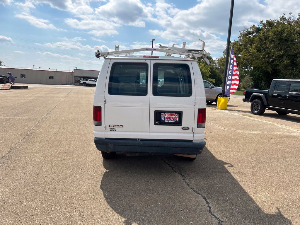 Used 2010 Ford E-250 and Econoline 250 RWD image 4