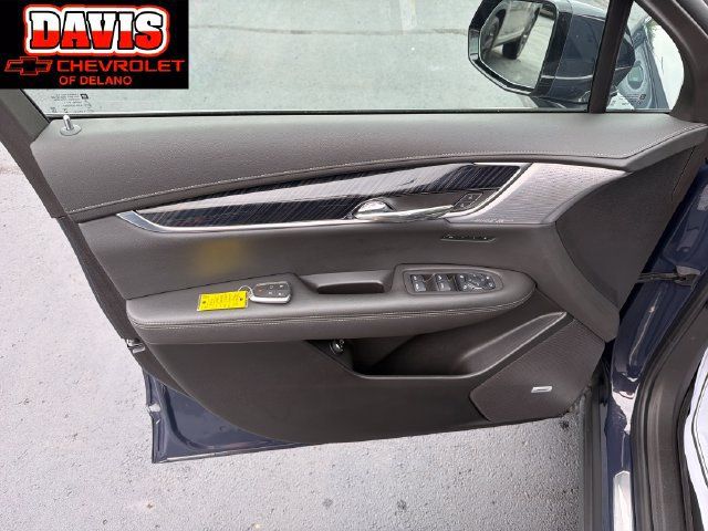 Used 2024 Cadillac XT6 Premium Luxury w/ LPO, Floor Liner Package AWD/4WD image 14