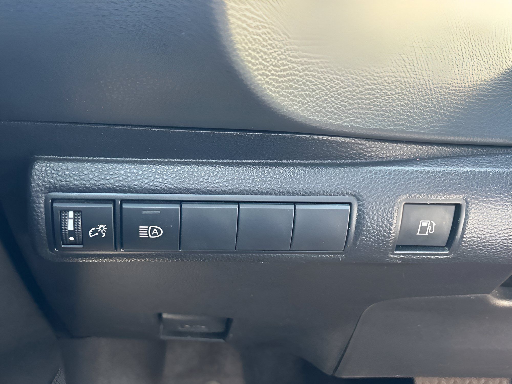 Used 2024 Toyota Corolla LE FWD image 21