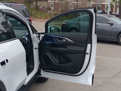 New 2026 Chevrolet Equinox EV LT FWD image 40