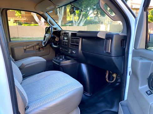 Used 2017 Chevrolet Express 2500 LS image 35
