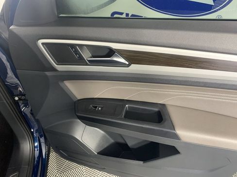 Used 2021 Volkswagen Atlas SE FWD image 39